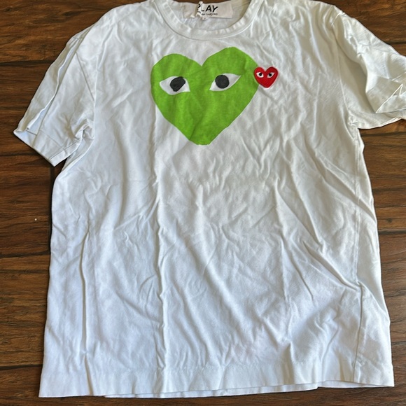 Play Commes des garçons t shirt size large - Picture 2 of 3